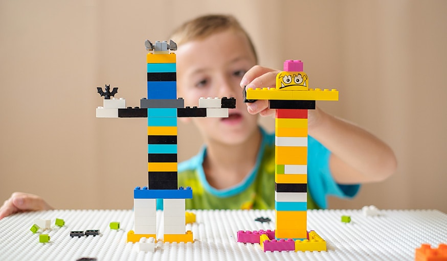 Meubles contemporains compatibles LEGO