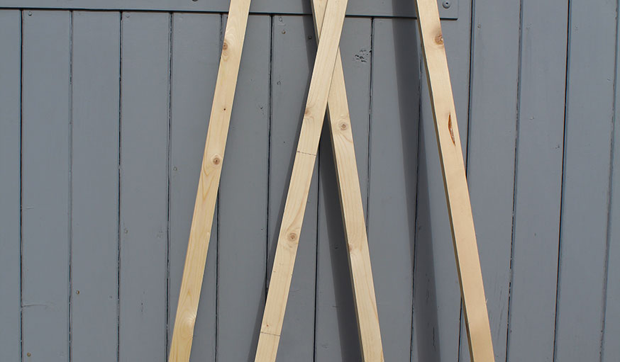 Tuto : Fabriquez un treillis en bois pour les plantes grimpantes du jardin
