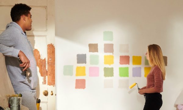 Déco : conseils de pro pour choisir la bonne couleur de peinture