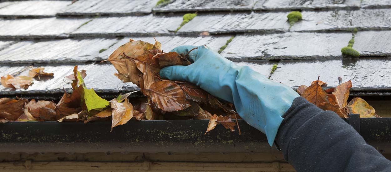 4 conseils pour nettoyer et entretenir ses gouttières