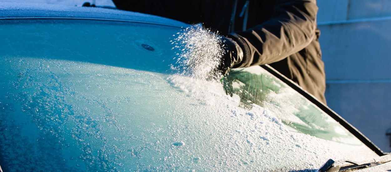 Grattoir à glace électrique puissant pour pare-brise de voiture – Dégivrage  rapide et