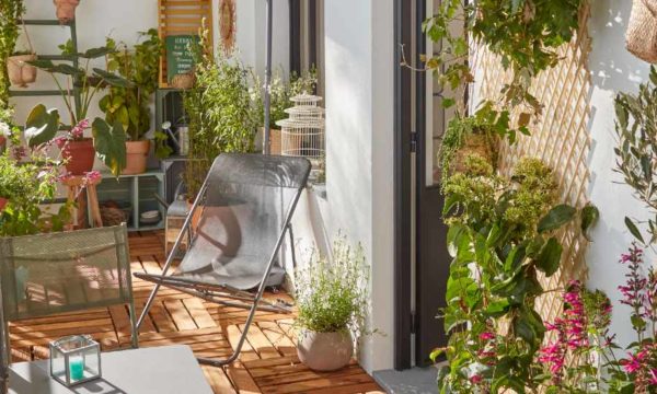 Aménagez votre balcon comme un vrai petit jardin (même si vous avez peu de place)